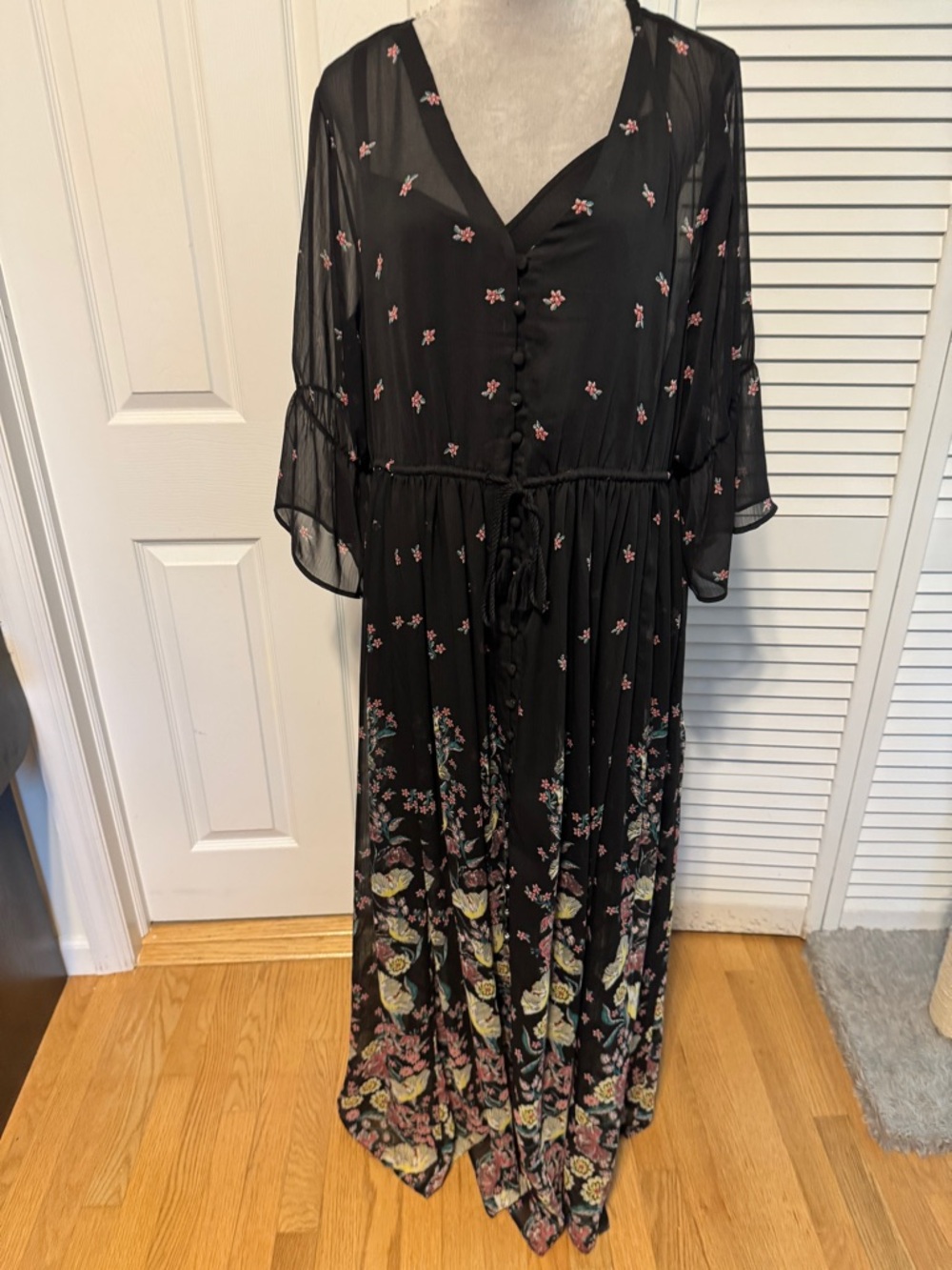Torrid Maxi Dress Sheer with Detached Slip 1X - Picture 4 of 7